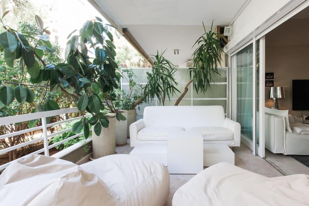 Lux Beach Apartment Vari  Exterior photo